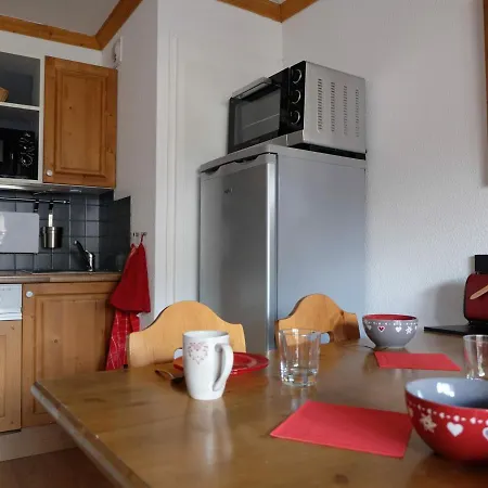 Apartment Cosy 4 Pers. Avec Balcon Et Wifi - Fr-1-263-392 Valloire