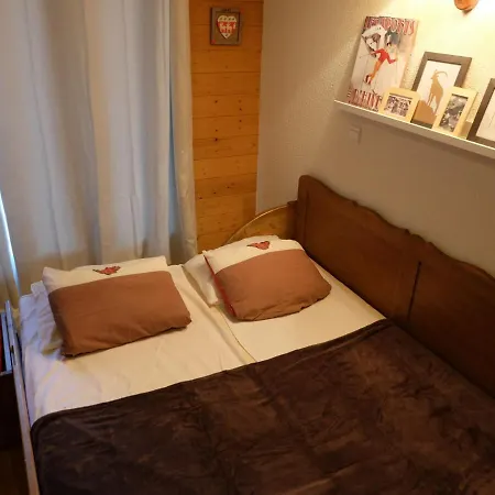 Apartment Cosy 4 Pers. Avec Balcon Et Wifi - Fr-1-263-392 Valloire
