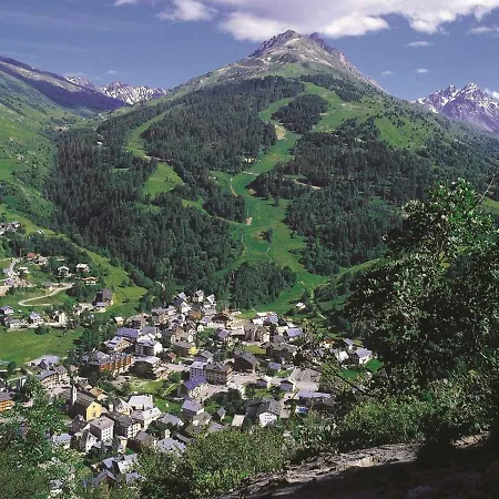 Cosy 4 Pers. Avec Balcon Et Wifi - Fr-1-263-392 Apartment Valloire