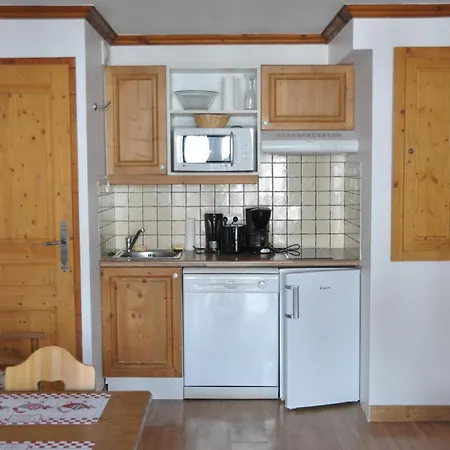 Cosy 4 Pers. Avec Balcon Et Wifi - Fr-1-263-392 Apartment Valloire