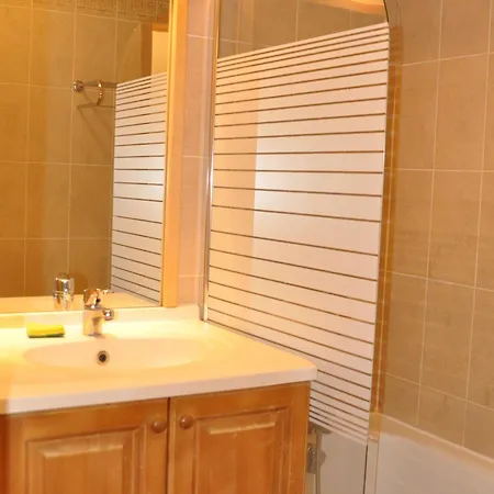 Apartment Cosy 4 Pers. Avec Balcon Et Wifi - Fr-1-263-392